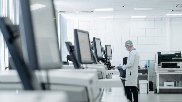 真的人工智能來(lái)了！中國(guó)文心一言正面對(duì)標(biāo)ChatGPT23.3.17